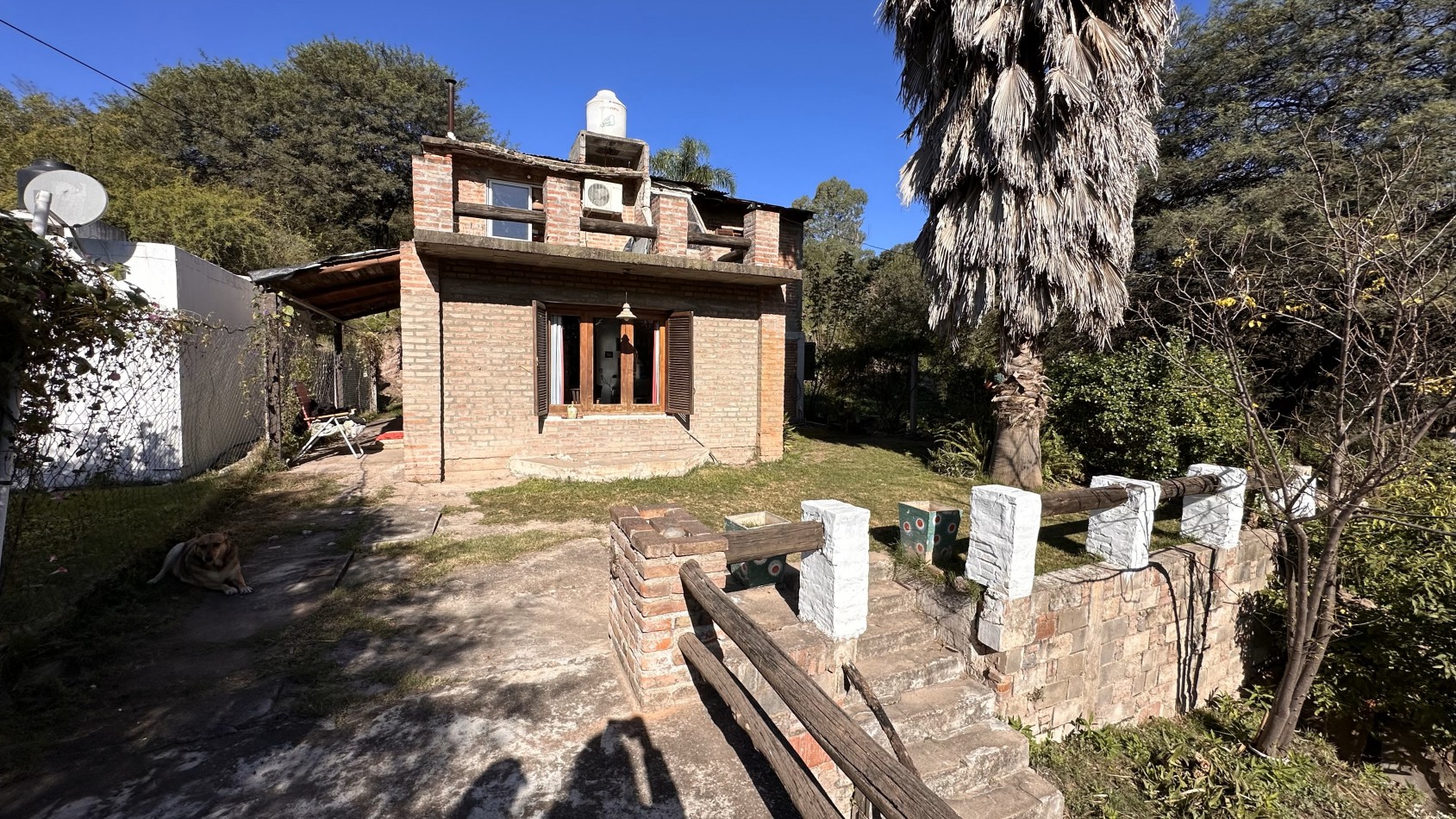 Un Refugio Natural con Vistas a las Sierras