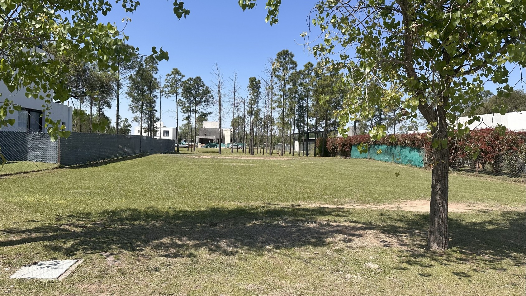HERMOSO TERRENO CENTRAL EN CHACRAS DE LA VILLA!