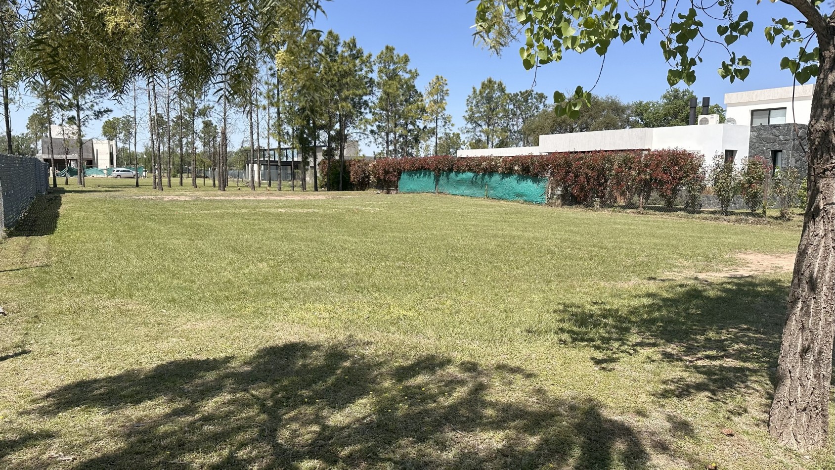 HERMOSO TERRENO CENTRAL EN CHACRAS DE LA VILLA!