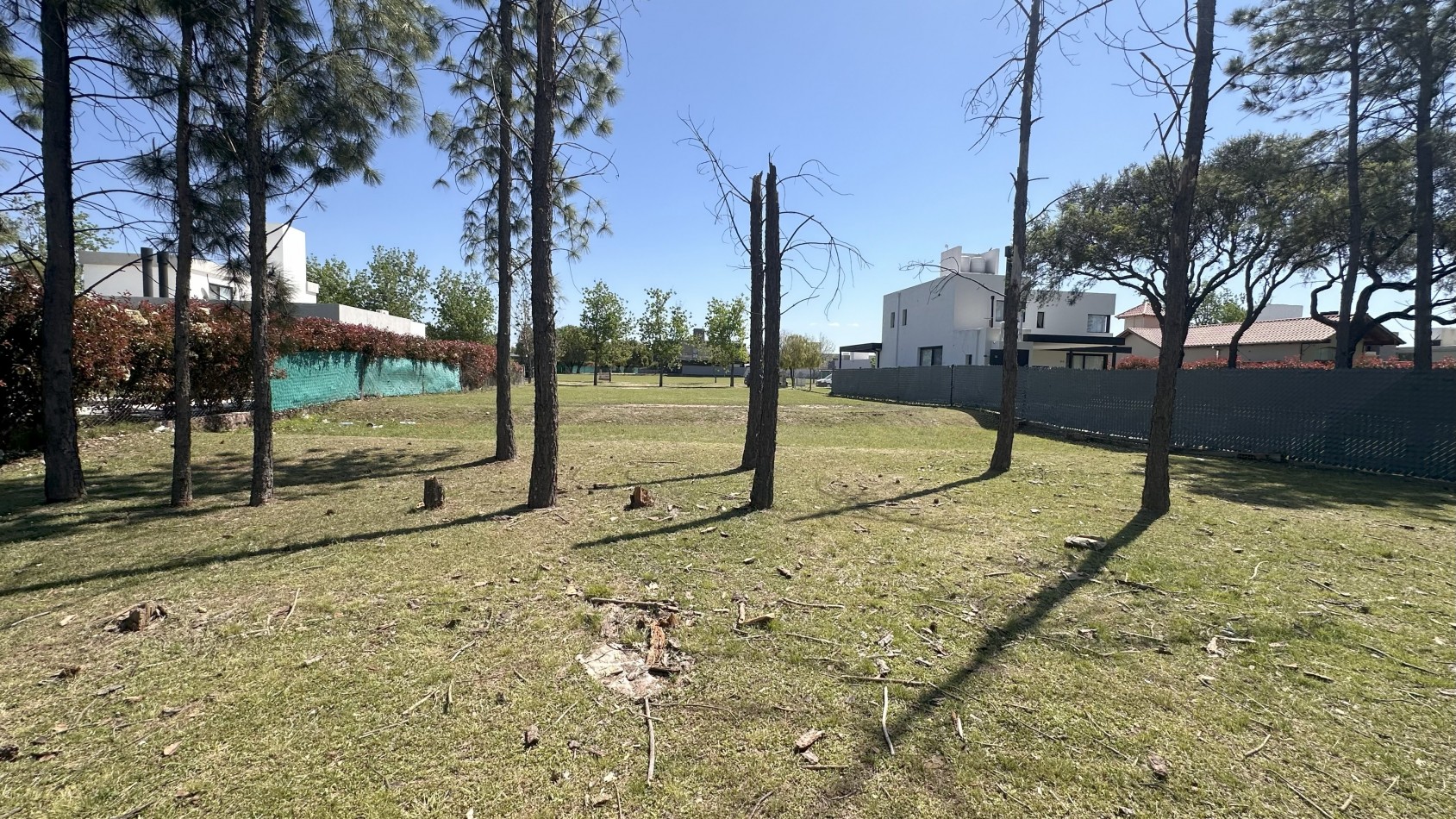 HERMOSO TERRENO CENTRAL EN CHACRAS DE LA VILLA!