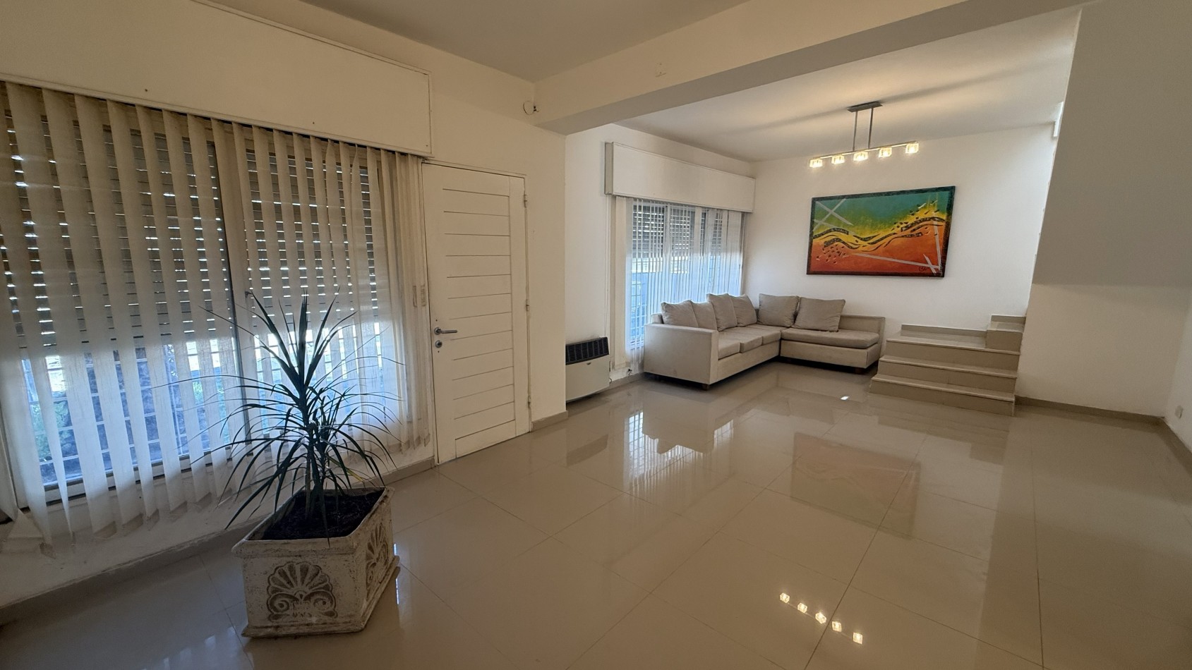 Casa con pileta y quincho a pasos del Cordoba Shopping