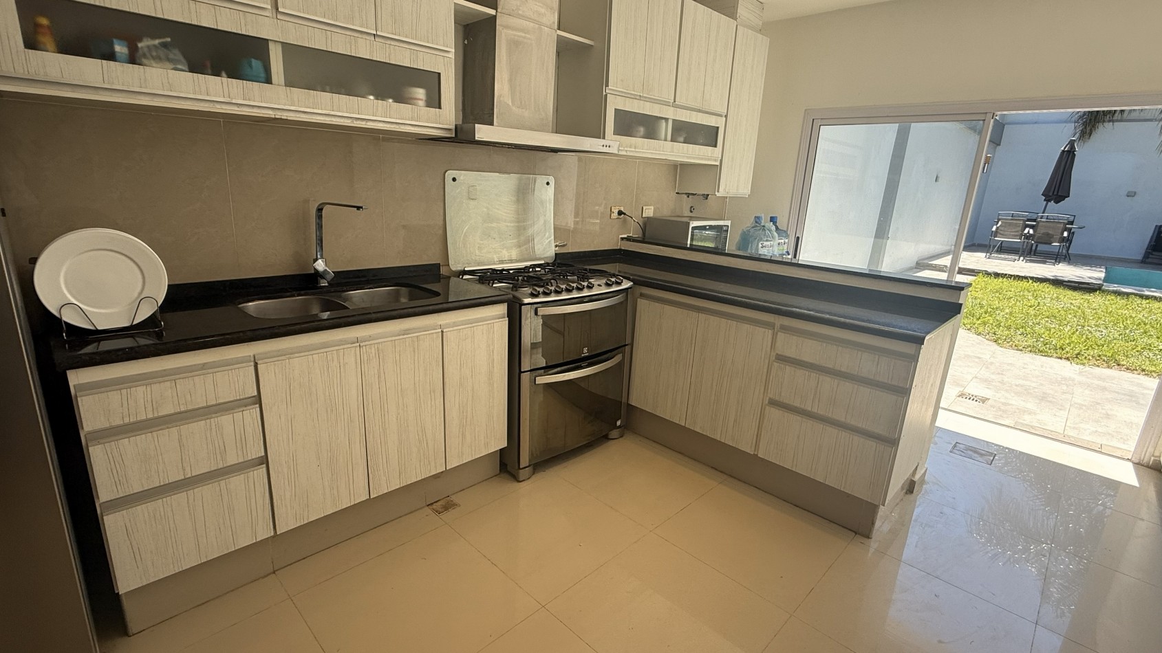 Casa con pileta y quincho a pasos del Cordoba Shopping