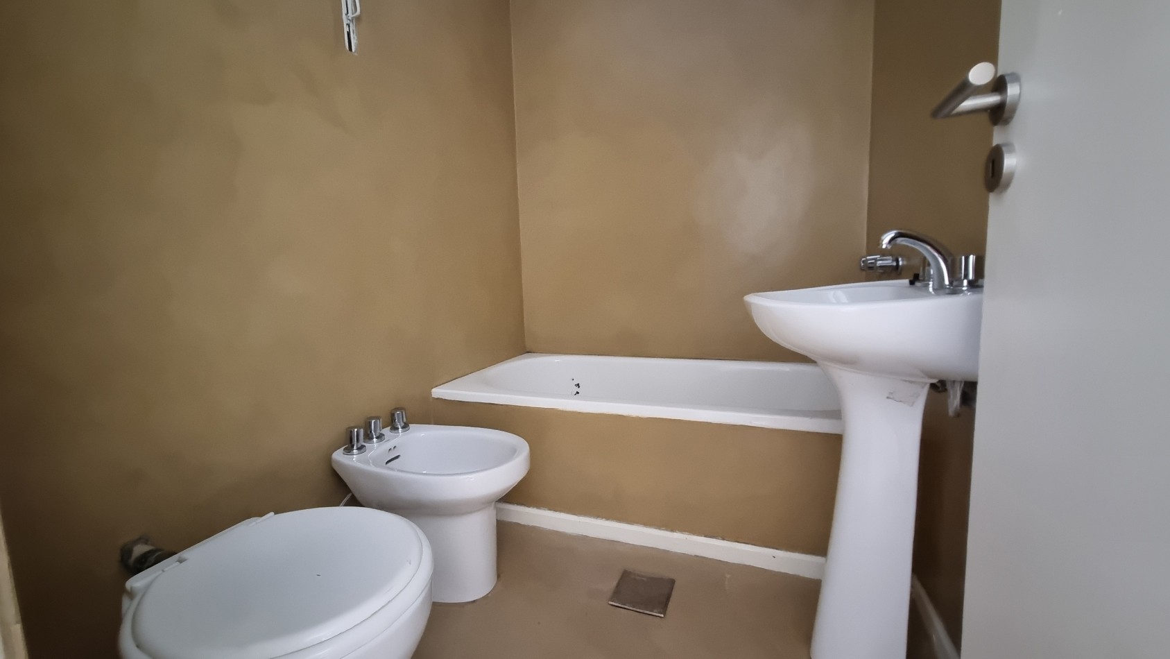 PH en complejo cerrado con PATIO Y ASADOR