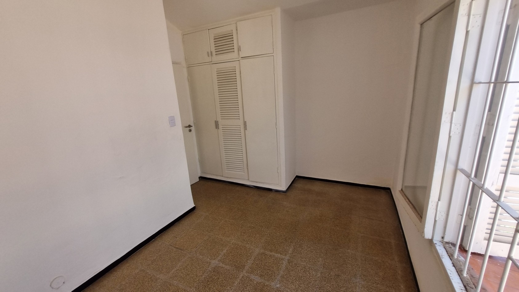 PH en complejo cerrado con PATIO Y ASADOR