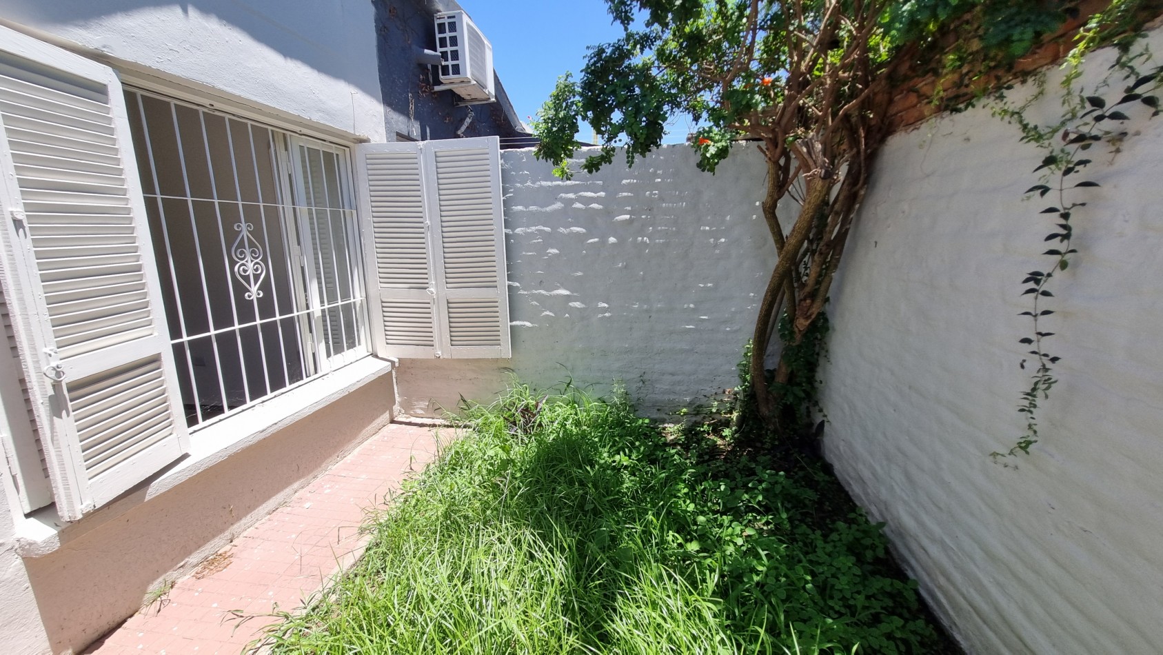 PH en complejo cerrado con PATIO Y ASADOR