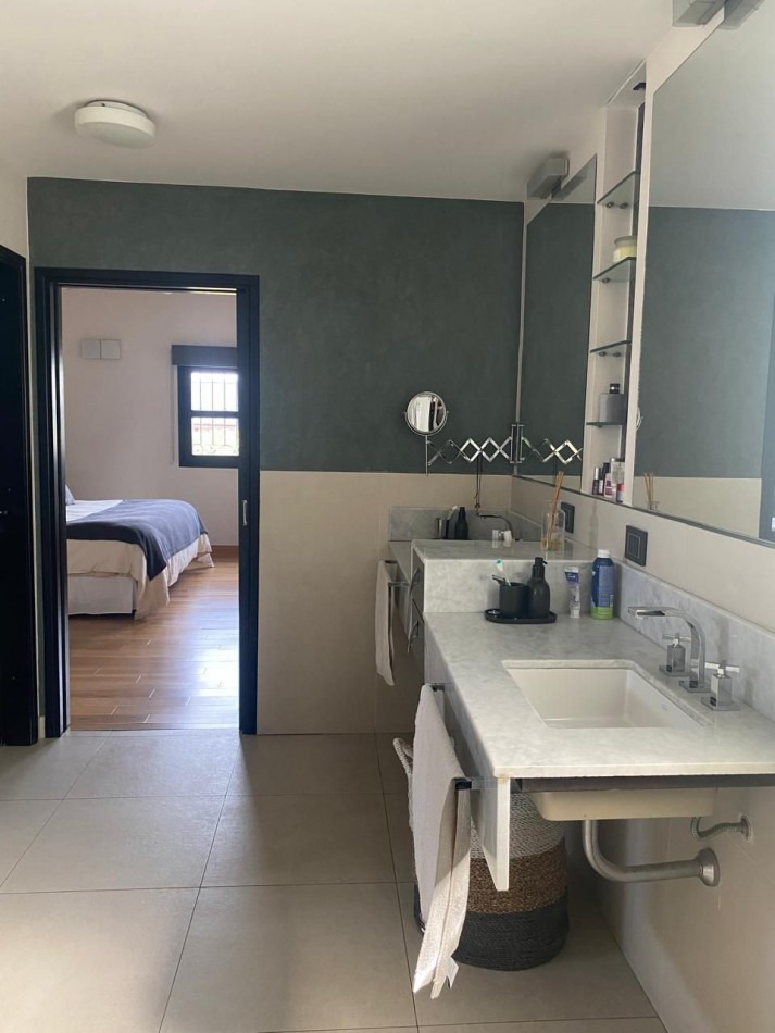 ESPECTACULAR PROPIEDAD EN EL CERRO DE LAS ROSAS