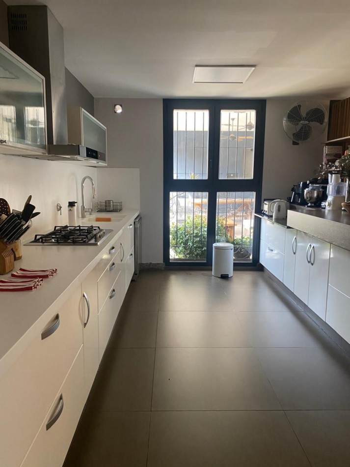 ESPECTACULAR PROPIEDAD EN EL CERRO DE LAS ROSAS