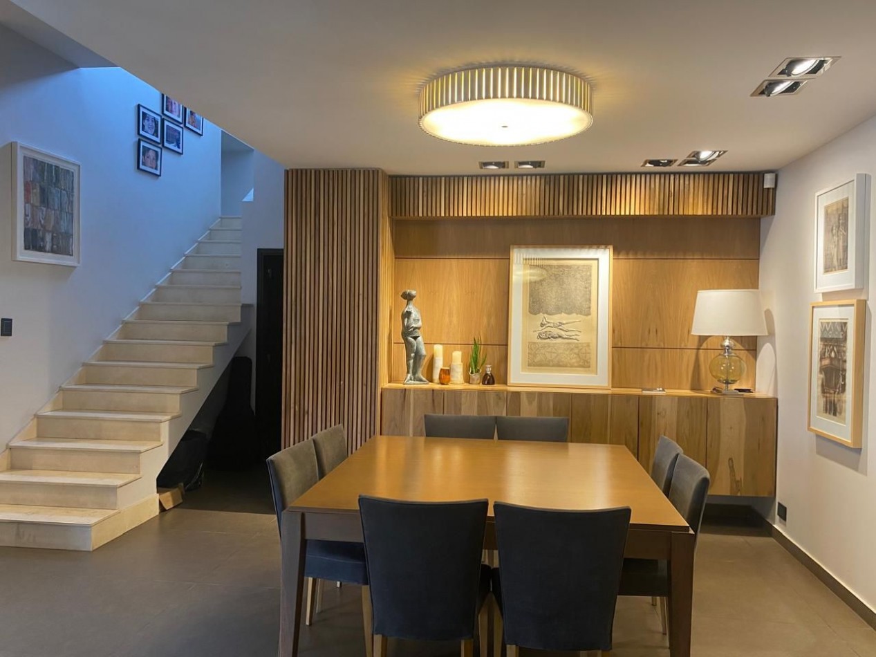 ESPECTACULAR PROPIEDAD EN EL CERRO DE LAS ROSAS