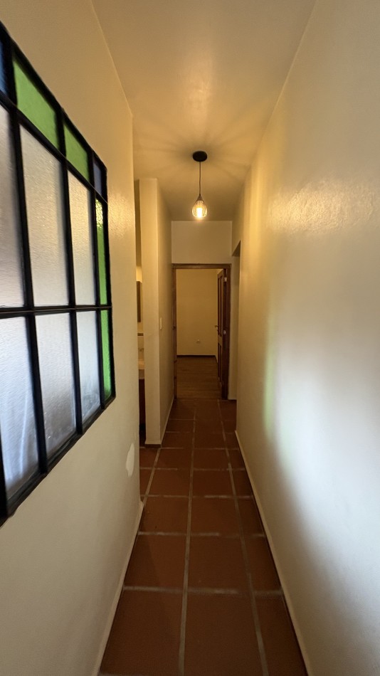 Casa con pileta en complejo cerrado