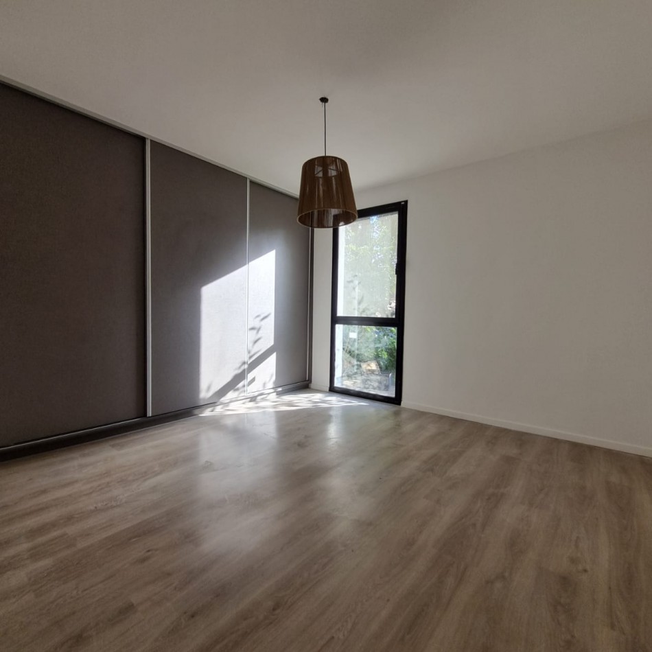 ALQUILER UNQUILLO!! (ZONA MENDIOLAZA KM16)