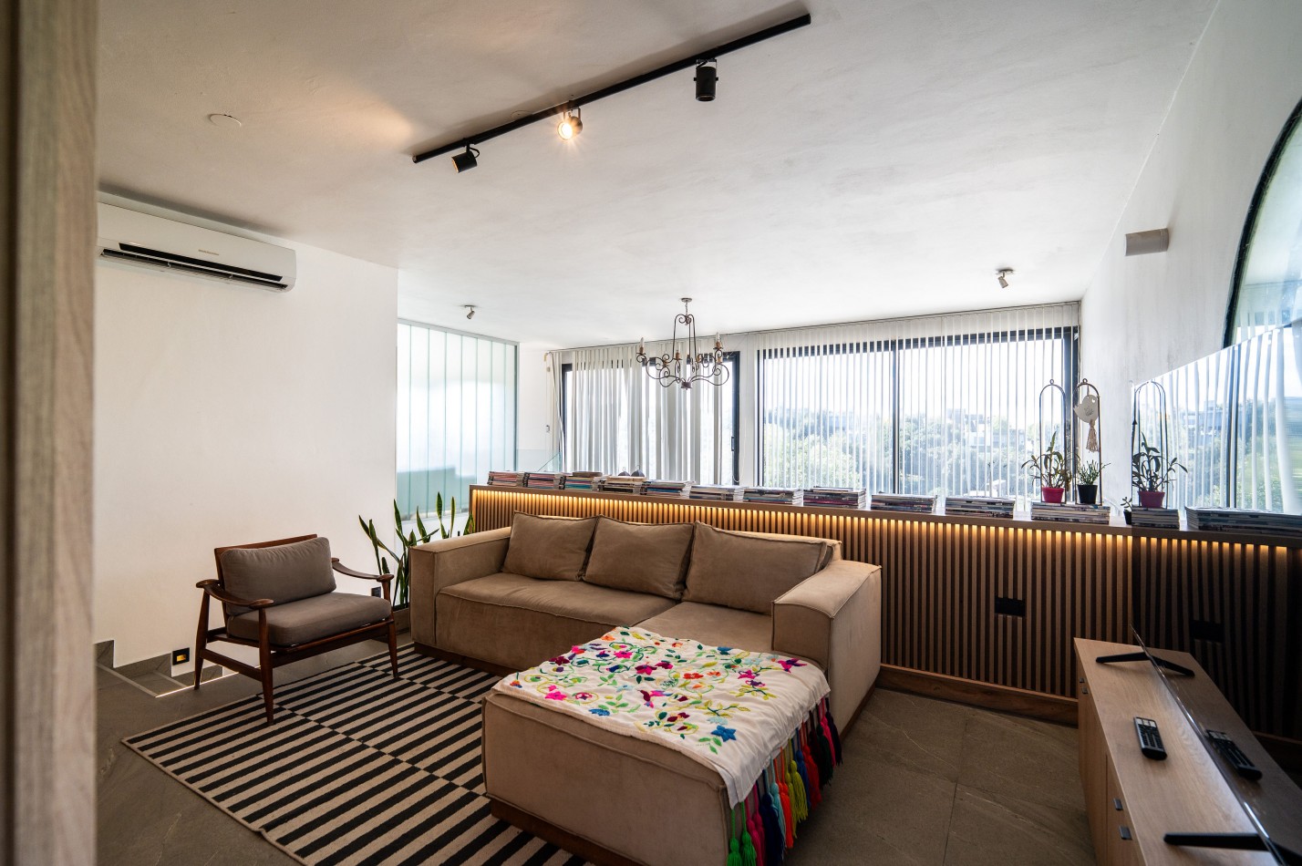 FRENA ACA! Vivi en naturaleza a minutos de la ciudad!