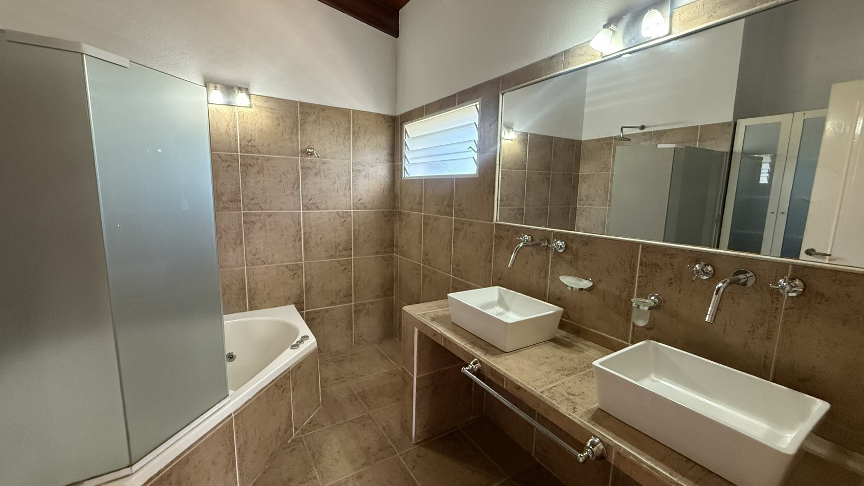 Queres vista? Compra esta casa!