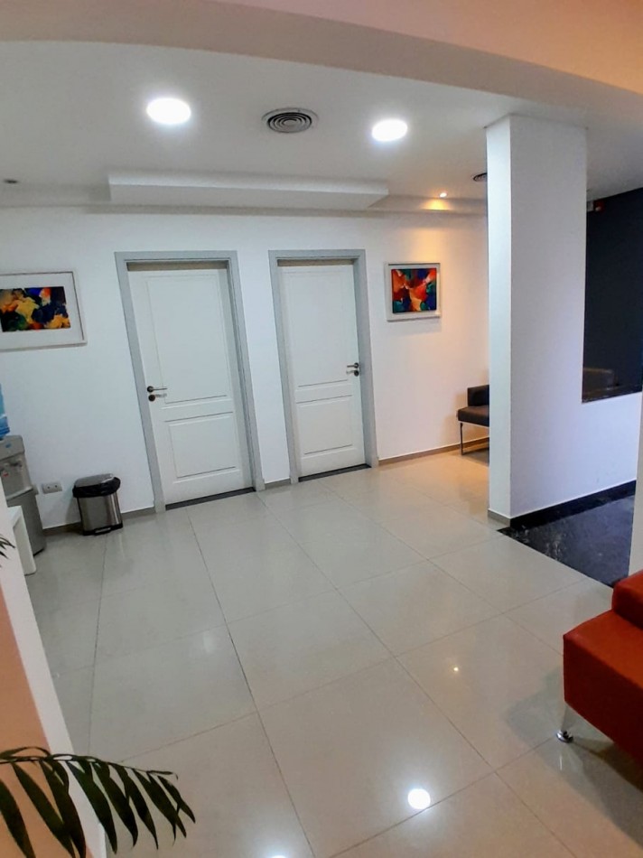 IMPECABLE! SE VENDE IMPORTANTE CLINICA EN FUNCIONAMIENTO