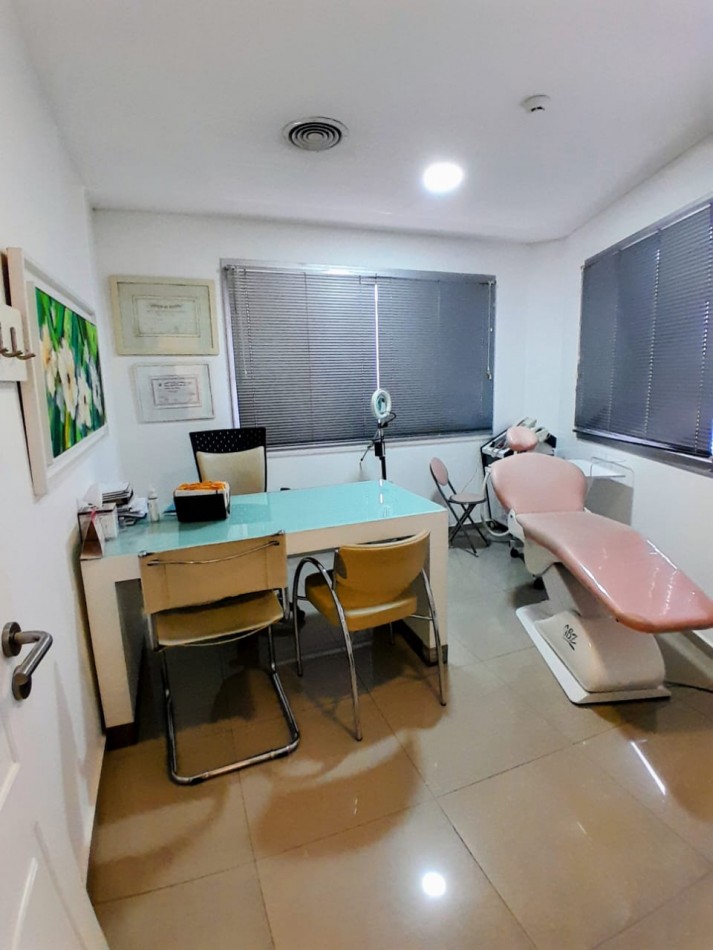 IMPECABLE! SE VENDE IMPORTANTE CLINICA EN FUNCIONAMIENTO