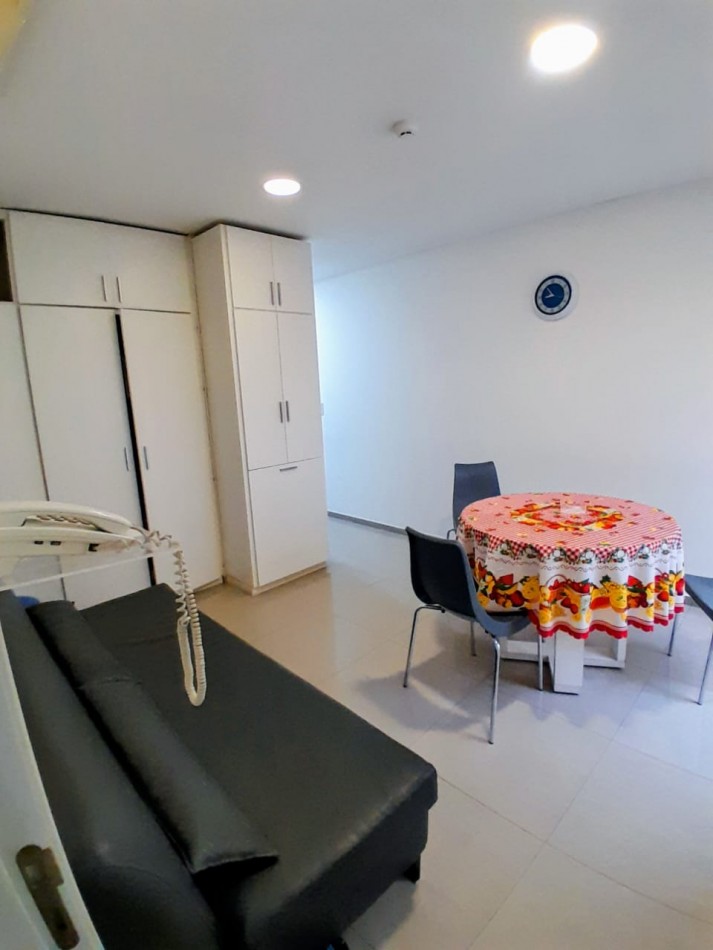 IMPECABLE! SE VENDE IMPORTANTE CLINICA EN FUNCIONAMIENTO