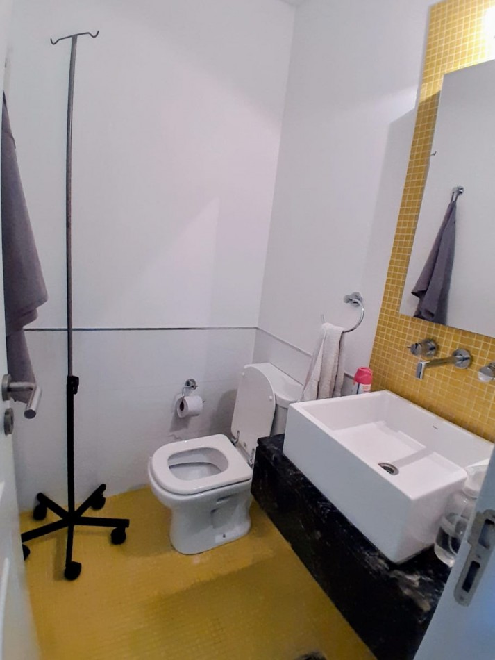 IMPECABLE! SE VENDE IMPORTANTE CLINICA EN FUNCIONAMIENTO