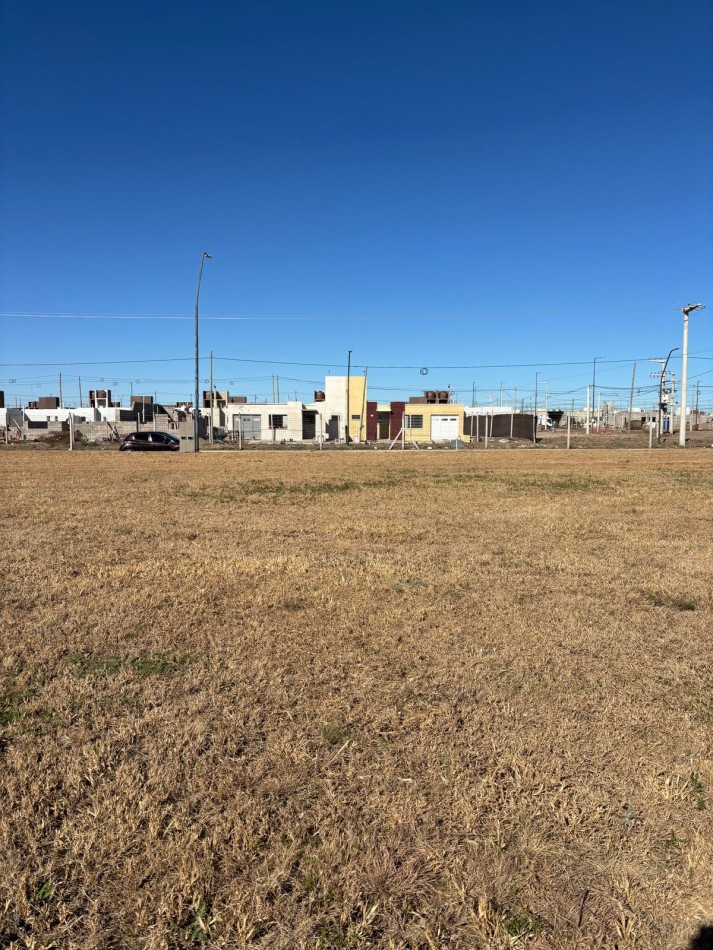 LOTE APTO DUPLEX EN CAMPOS DE MANANTIALES