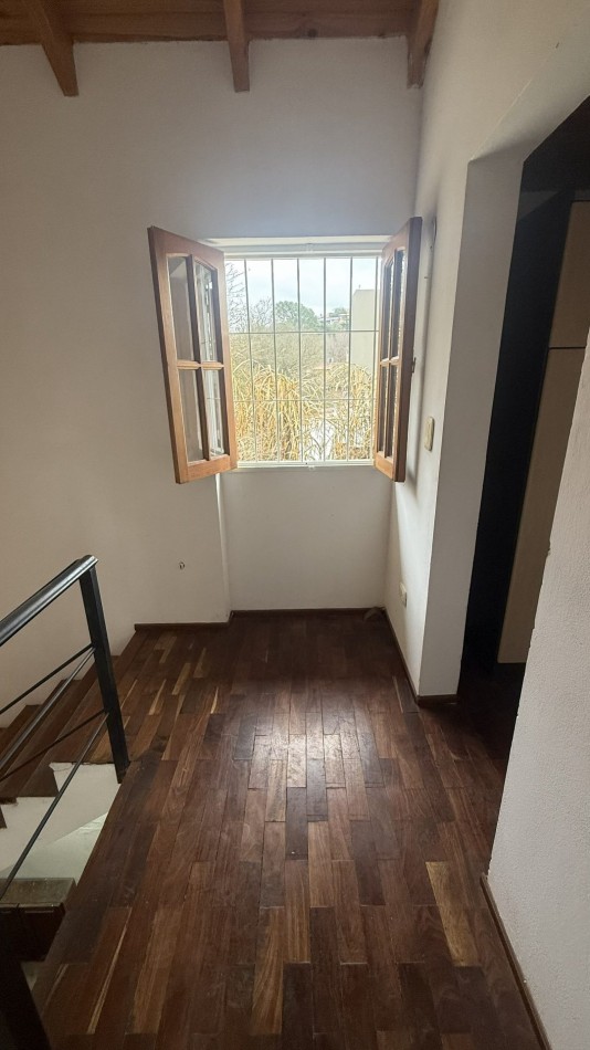 ALQUILO CASA EN MENDIOLAZA CENTRO