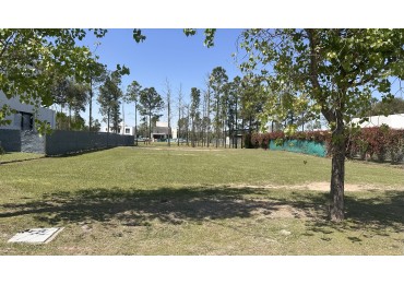HERMOSO TERRENO CENTRAL EN CHACRAS DE LA VILLA!
